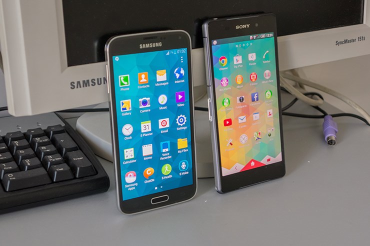 Sony-Xperia-Z2-ekran-Galaxy-S5-usporedba_2.jpg